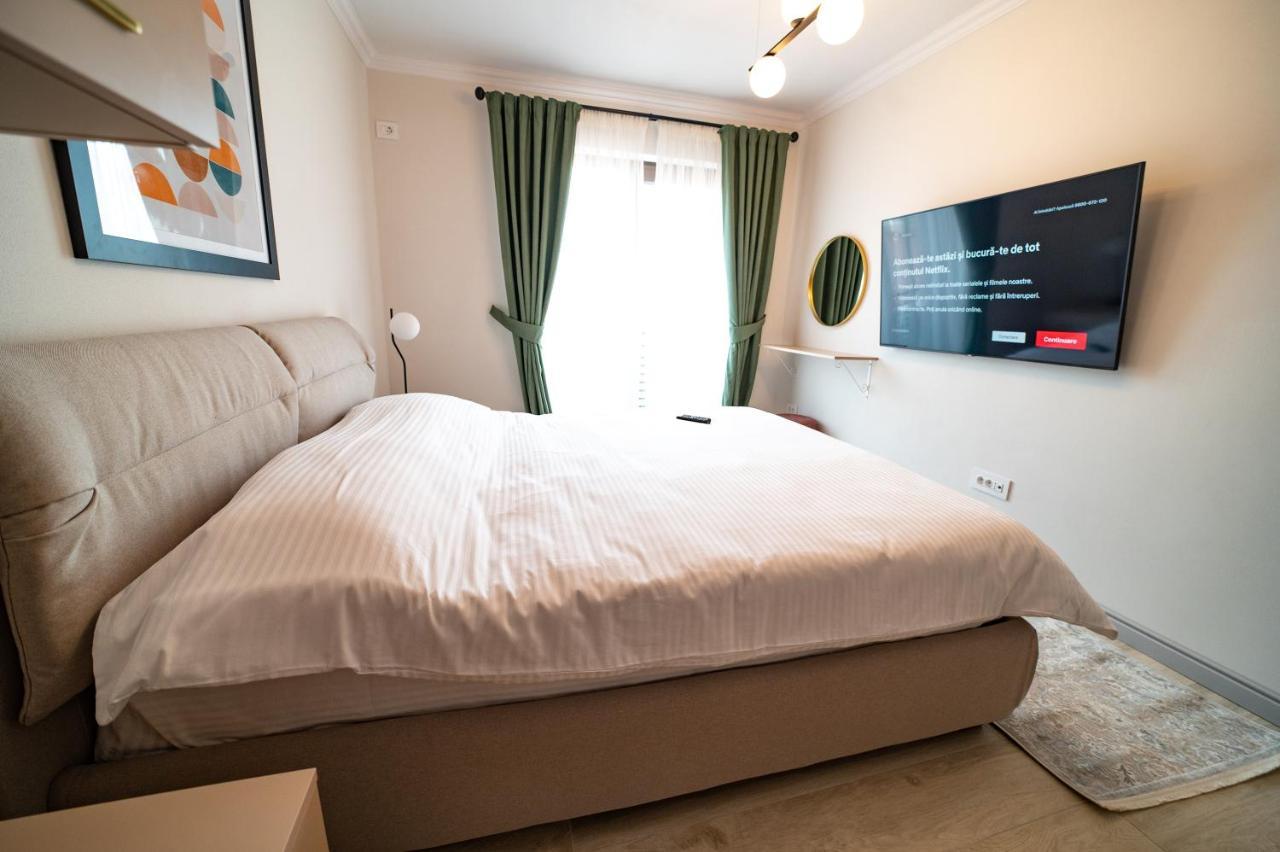 First Apartments Focşani 외부 사진