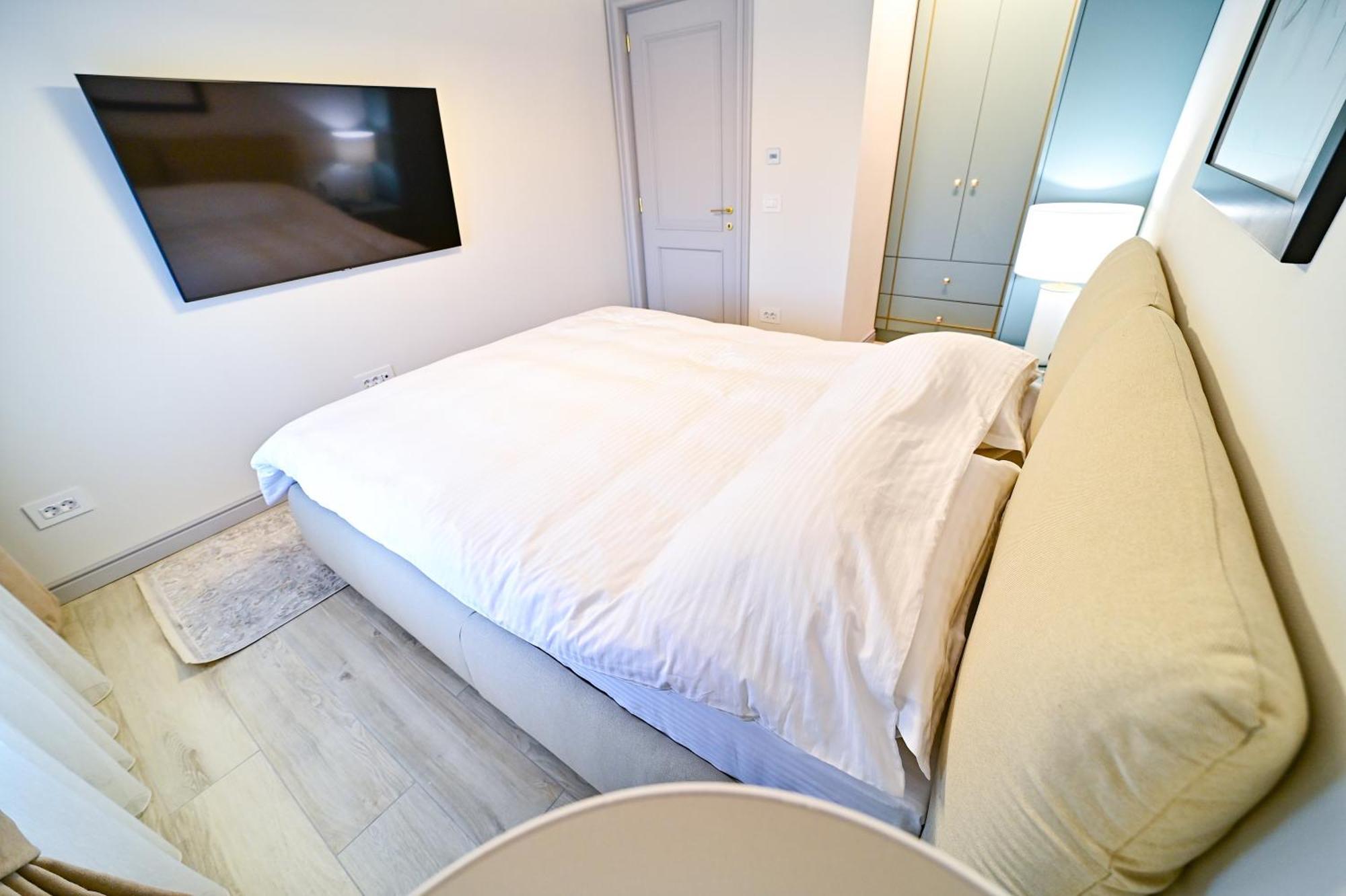 First Apartments Focşani 외부 사진