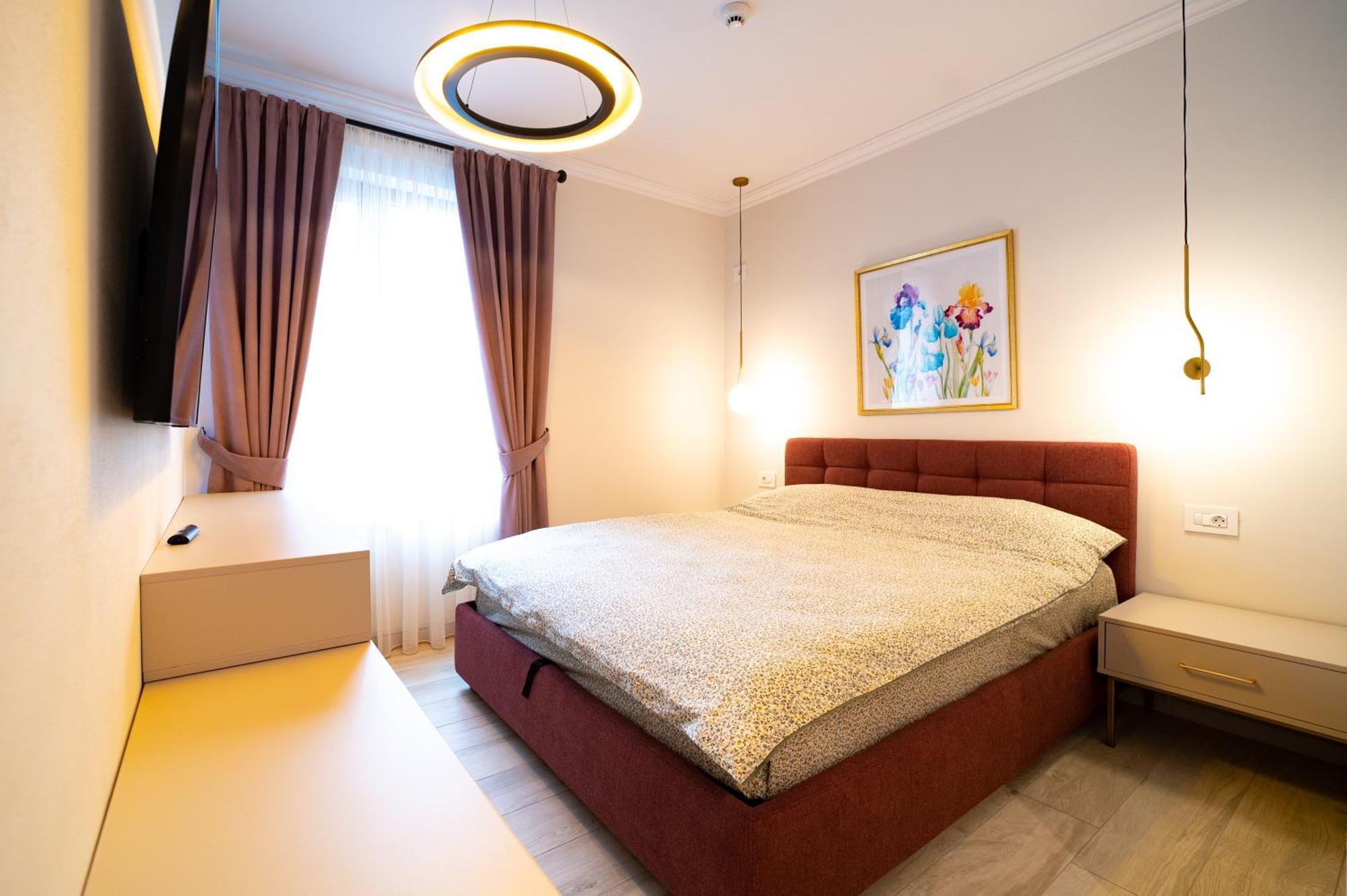 First Apartments Focşani 외부 사진